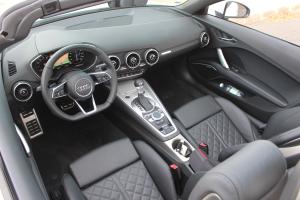 Audi TT Roadster 2.0 TFSI Quattro 2014 года  (WW)